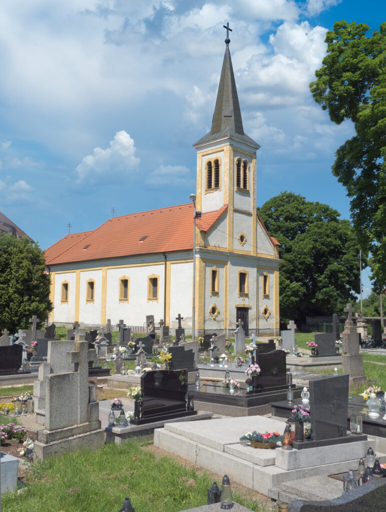 Kostol sv.Benedikta v Luku